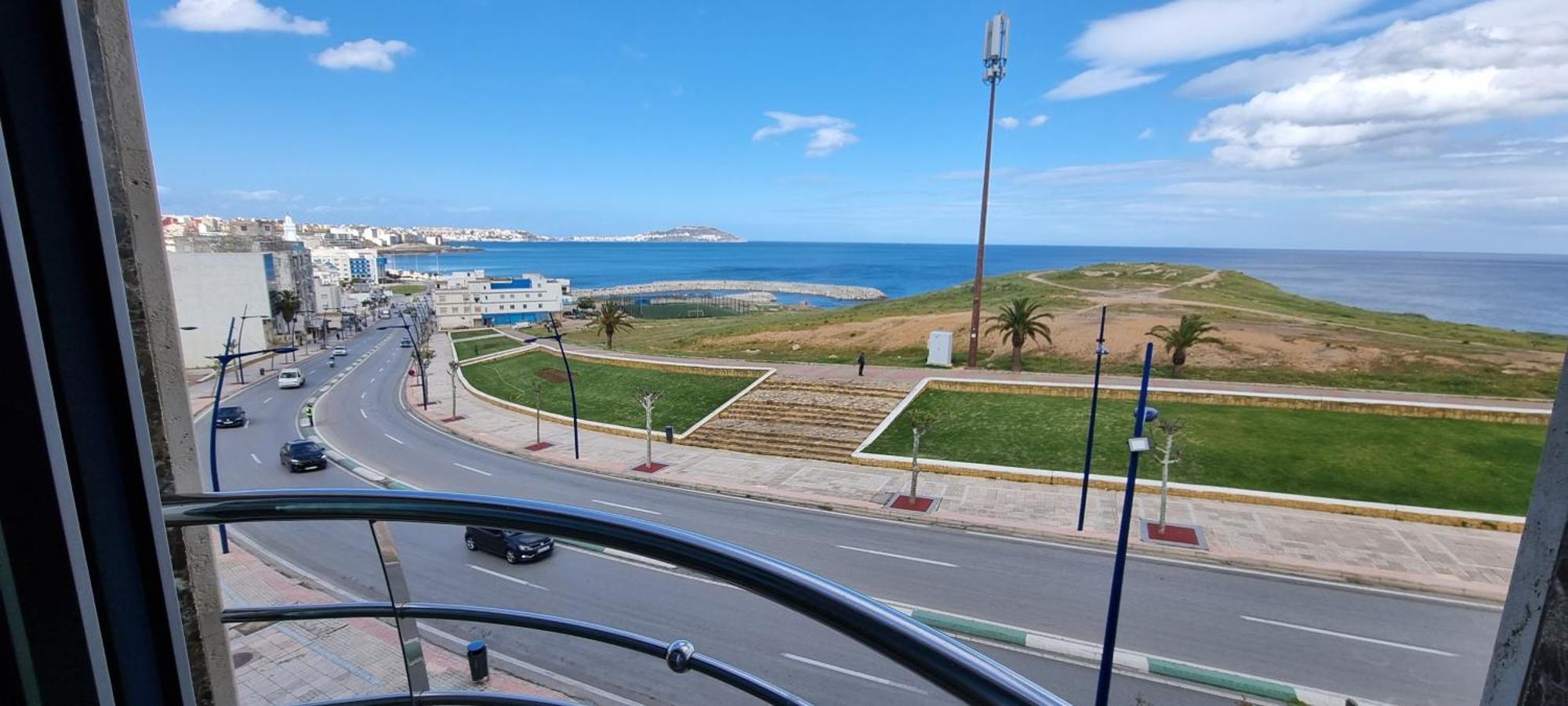 Fnideq Seaside Apartment エクステリア 写真